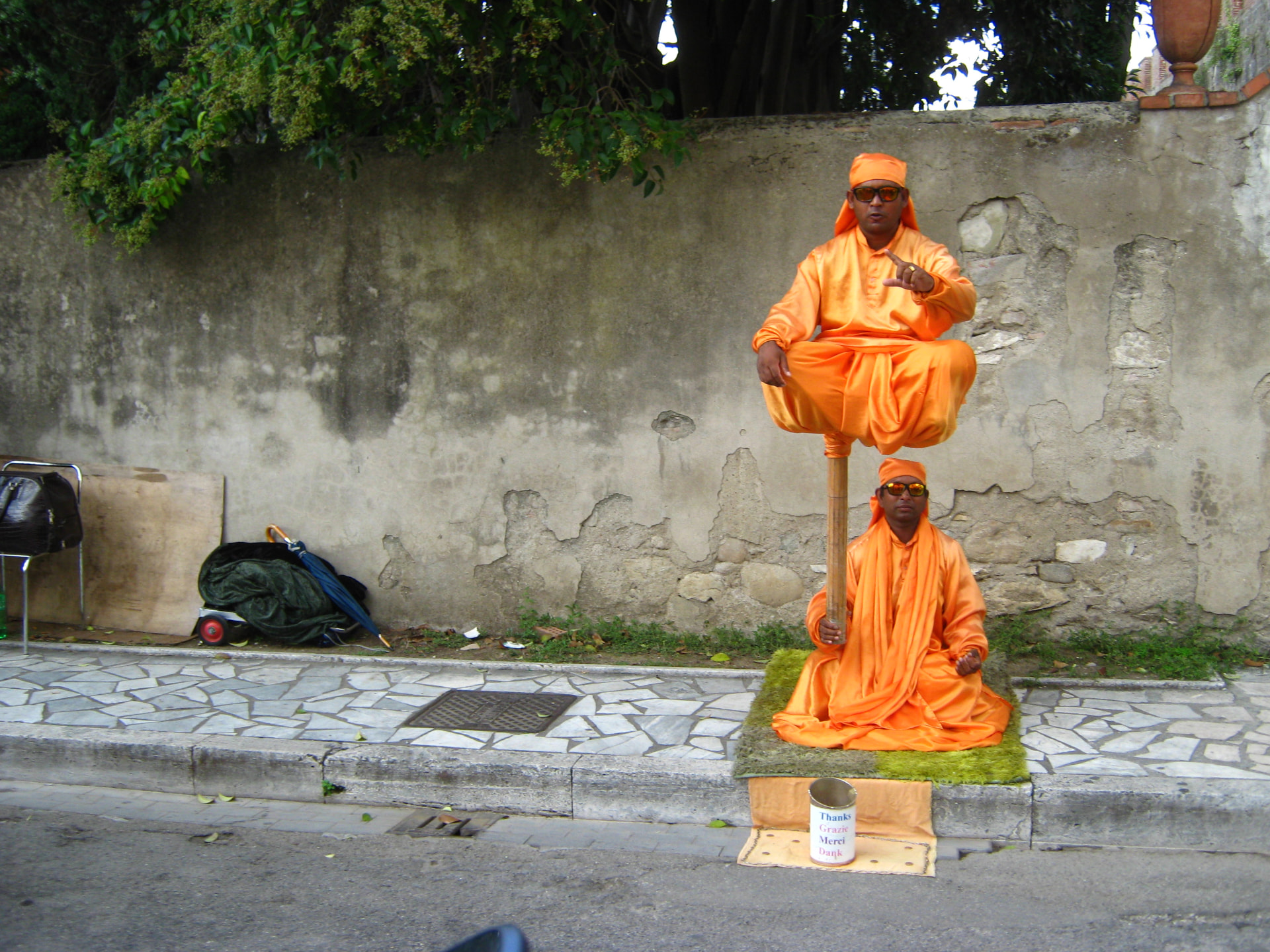 Street Performers in Pisa, Pisa, Italy