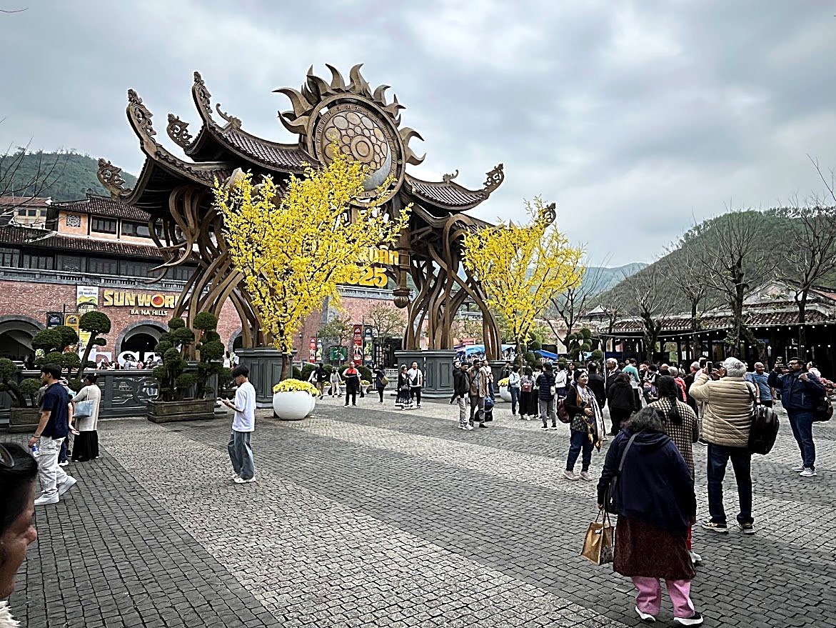 Sun World Gate, Ba Na Hills, Ba Na Hills, Da Nang, Vietnam